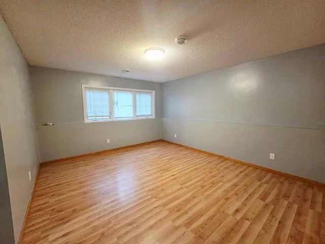 $299,900 | 925 Marion Street, St. Paul, MN 55117