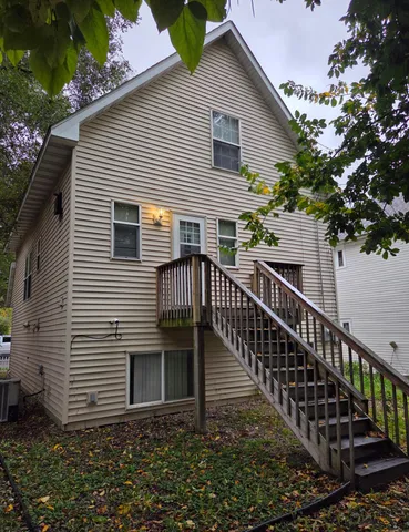 $299,900 | 925 Marion Street, St. Paul, MN 55117
