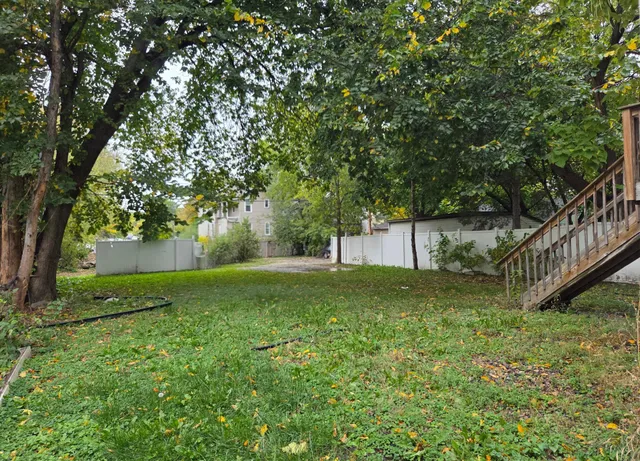 $299,900 | 925 Marion Street, St. Paul, MN 55117