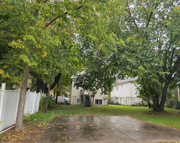 $299,900 | 925 Marion Street, St. Paul, MN 55117