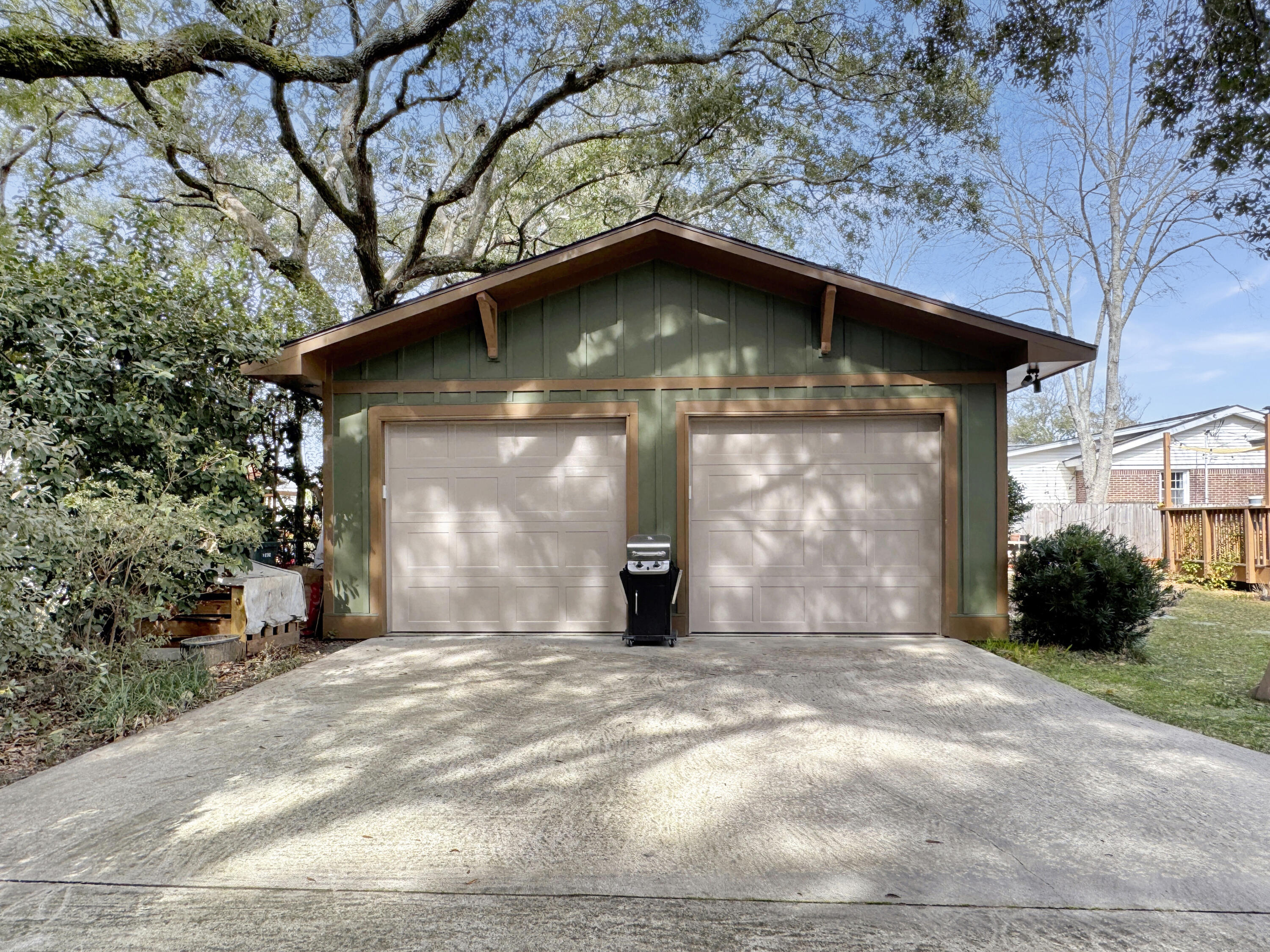 11 Boardman Road Charleston, SC 29407 - Photo 45 of 64 garage/workshop