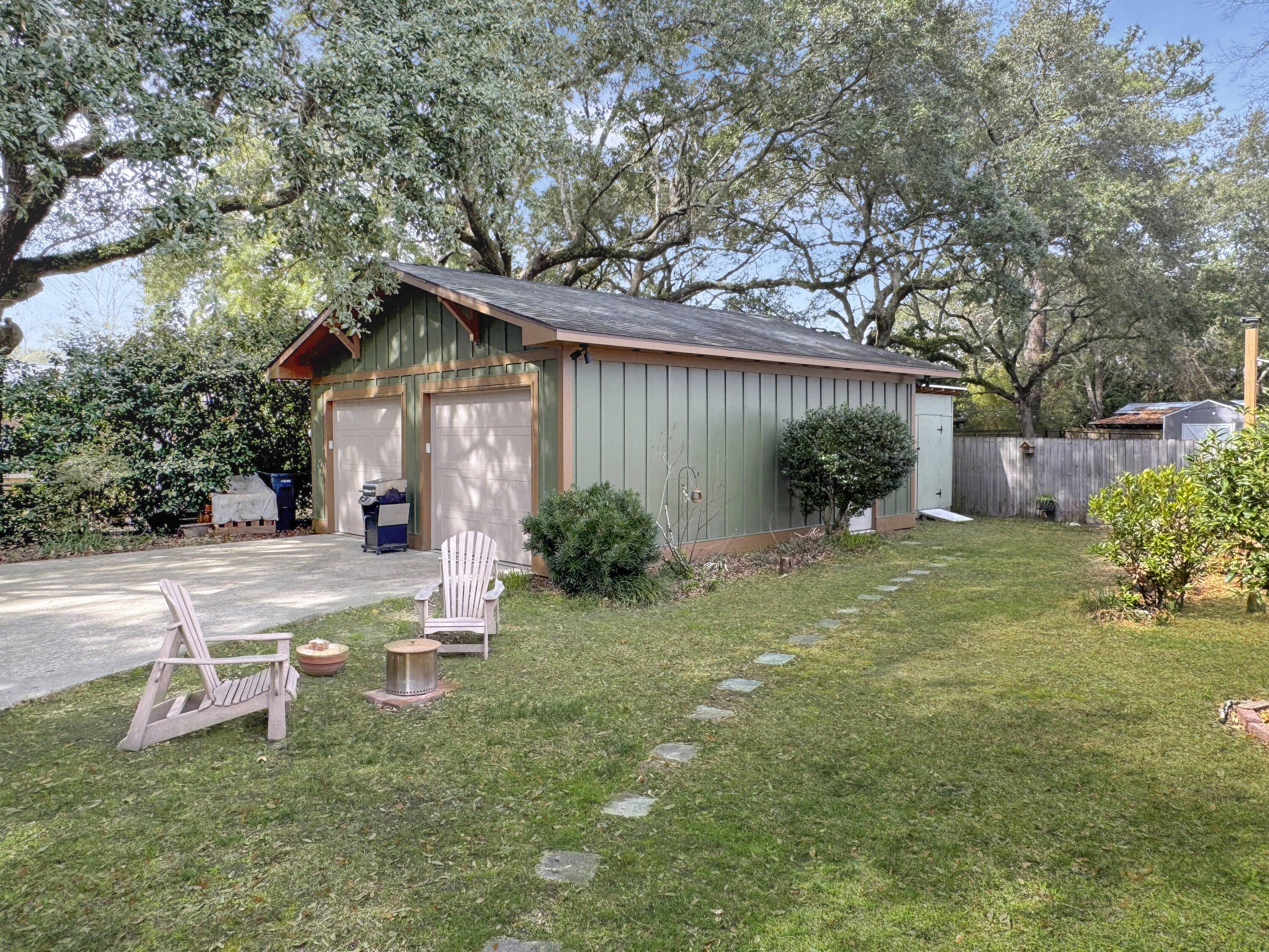 11 Boardman Road Charleston, SC 29407 - Photo 47 of 64 garage/workshop