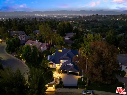 $3,595,000 | 4050 Clarinda Drive, Tarzana, CA 91356