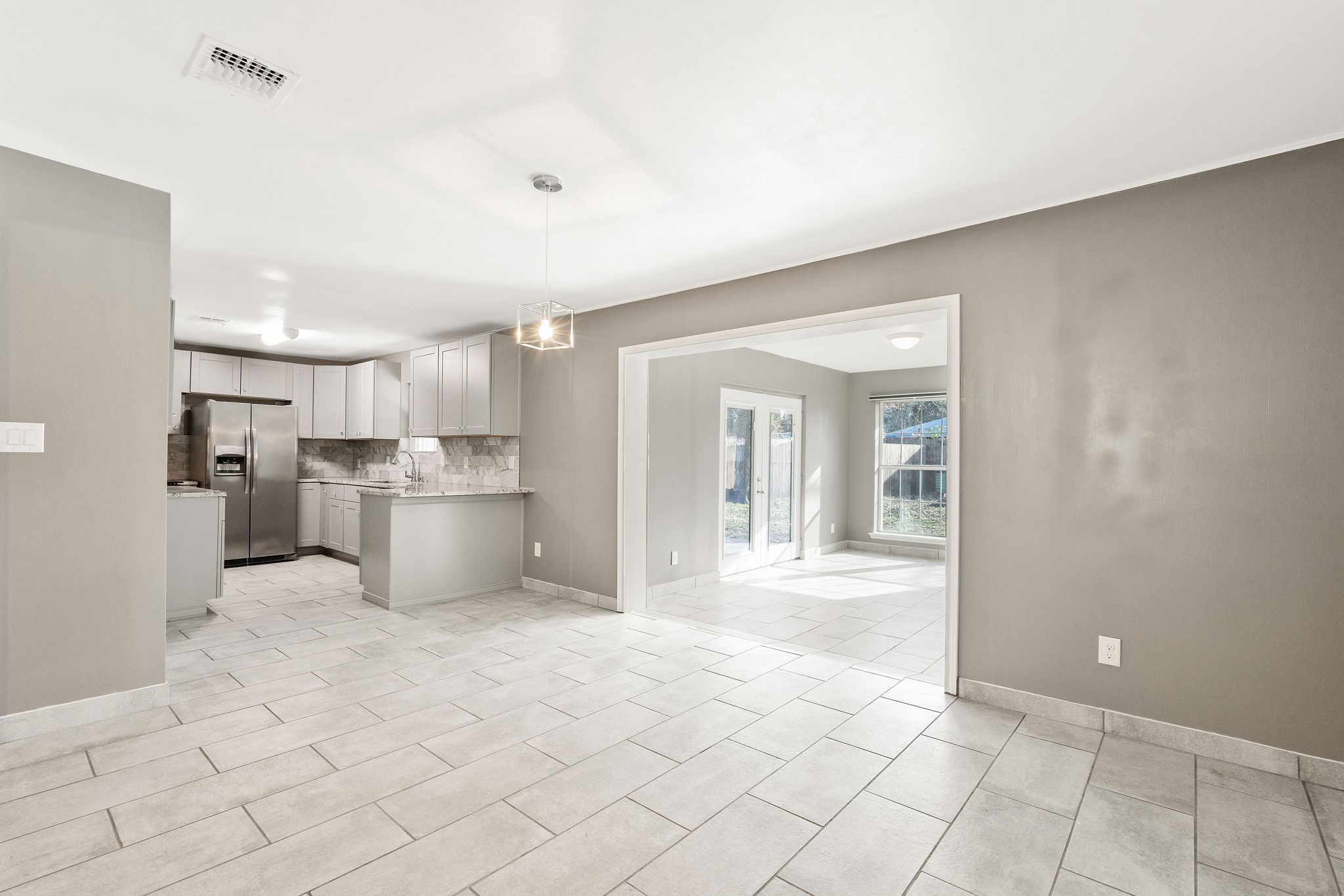 3307 Roaming Woods Lane Spring, TX 77380 - Photo 10 of 35