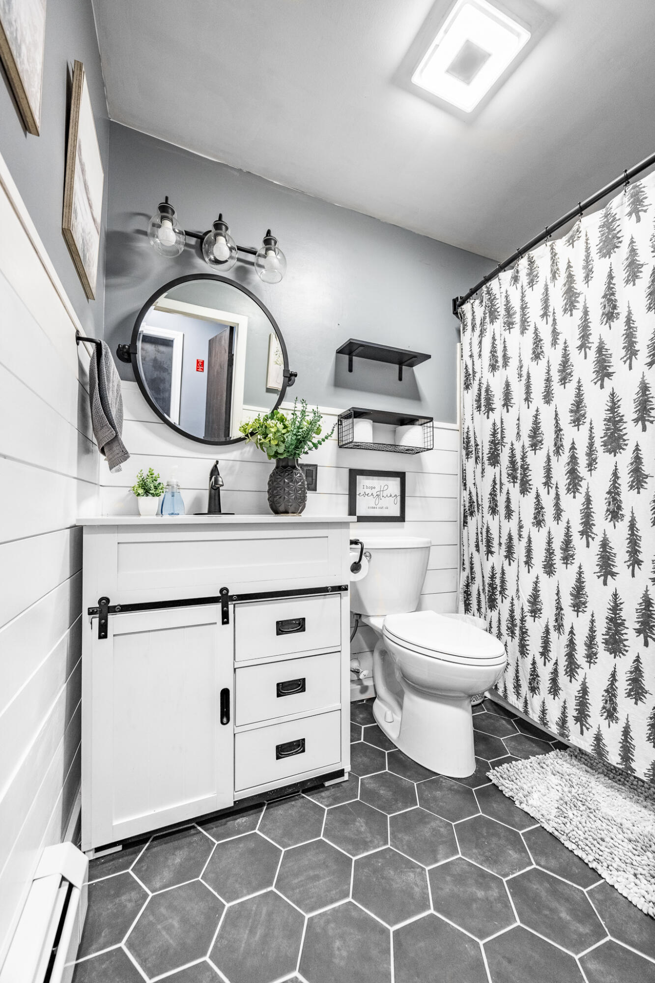 210 West Old Town Road Old Town, ME 04468 - Photo 19 of 33 W Old Town Interiors-14