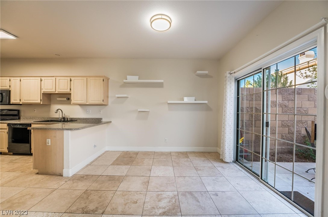 1633 Cave Spring Drive Henderson, NV 89014 - Photo 12 of 46