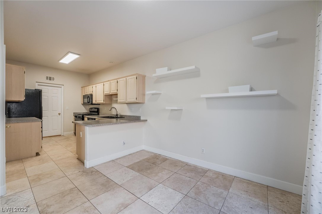 1633 Cave Spring Drive Henderson, NV 89014 - Photo 13 of 46