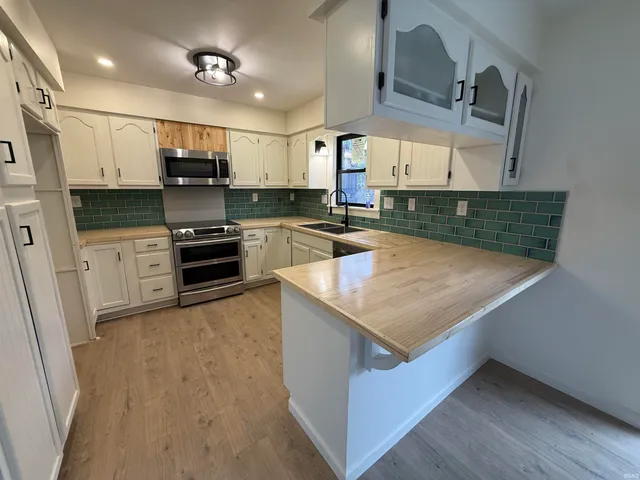 $249,900 | 1718 Ridgeway Avenue, Vincennes, IN 47591