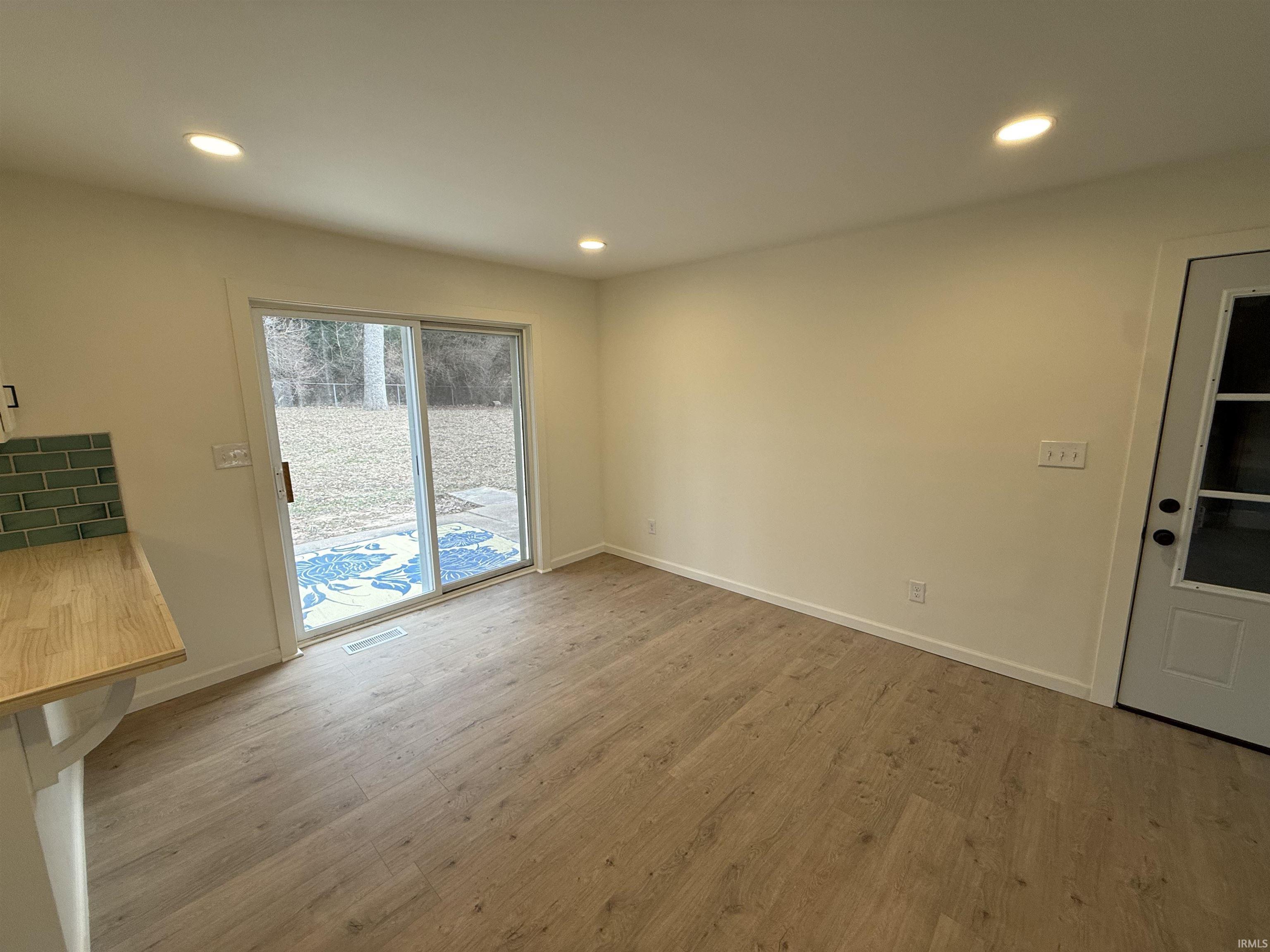 1718 Ridgeway Avenue Vincennes, IN 47591 - Photo 6 of 33