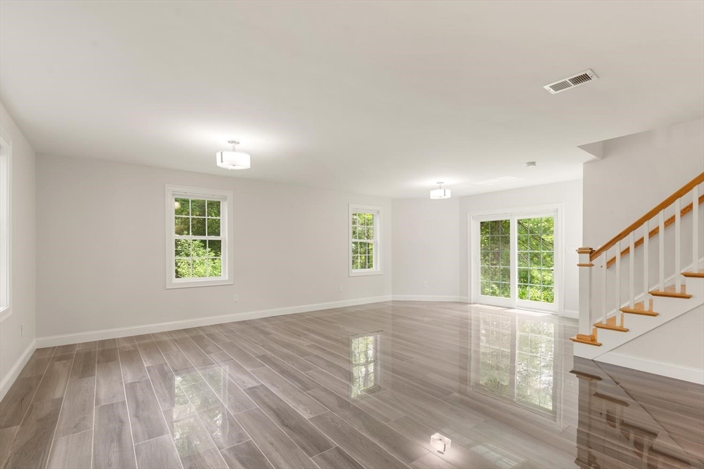 1295 Main Street Reading, MA 01867 - Photo 24 of 29