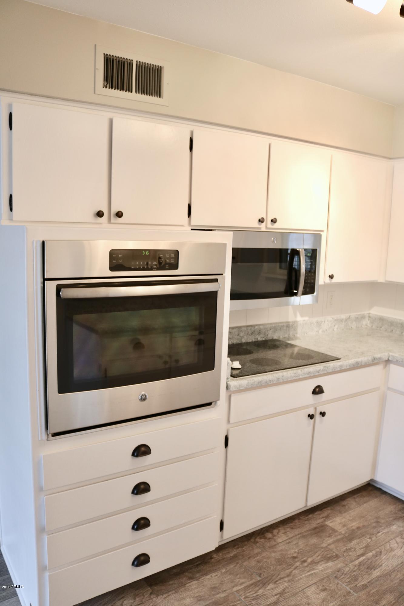 5309 Casper Road Mesa, AZ 85205 - Photo 8 of 33 New GE Appliances