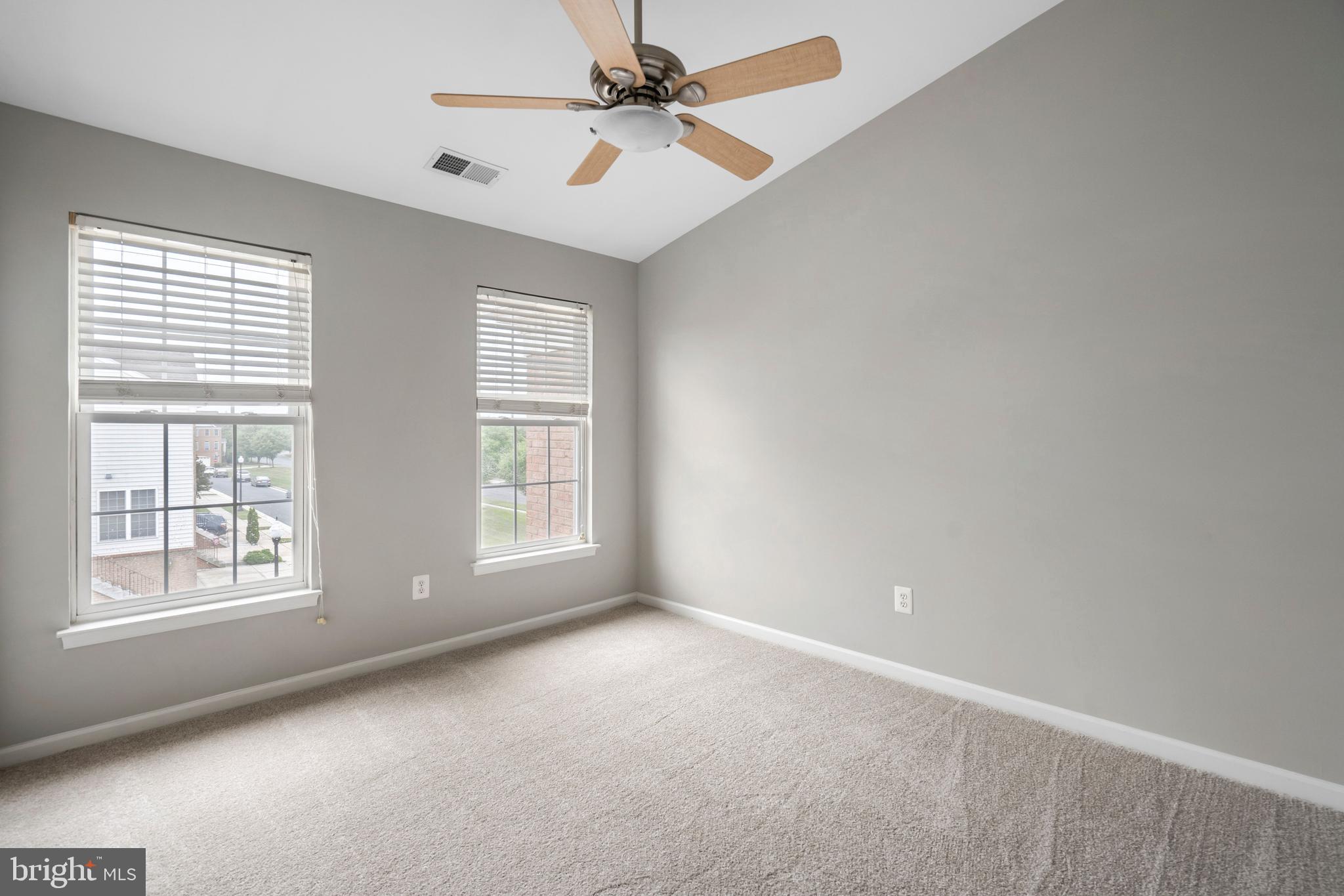 25242 Lyon Terrace Chantilly, VA 20152 - Photo 17 of 25