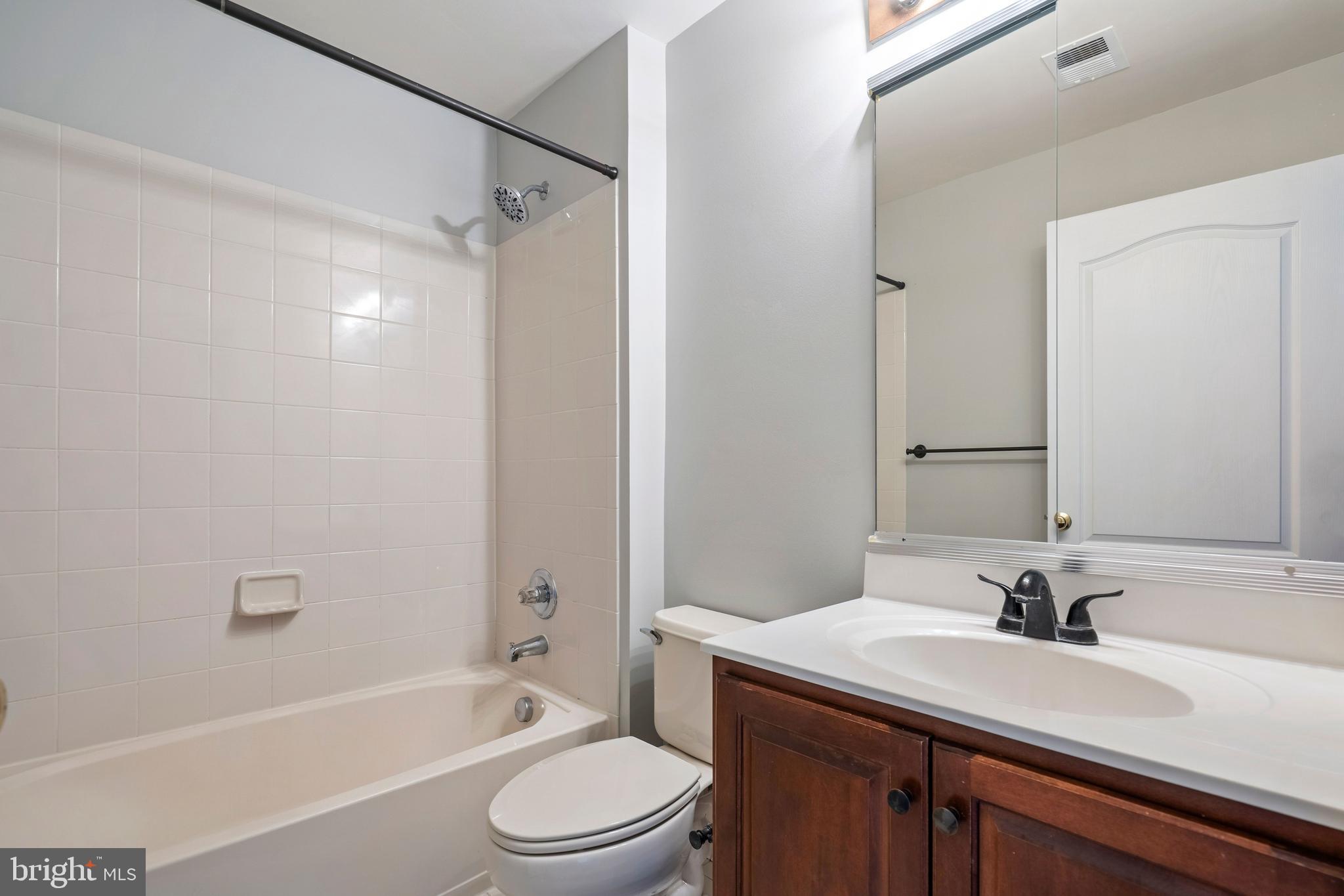 25242 Lyon Terrace Chantilly, VA 20152 - Photo 18 of 25