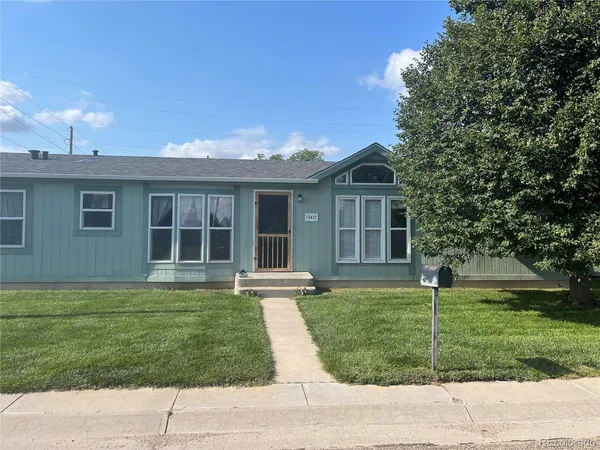 $220,000 | 2472 Lowell Avenue, Burlington, CO 80807