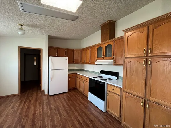 $220,000 | 2472 Lowell Avenue, Burlington, CO 80807