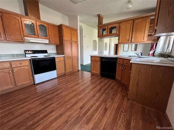 $220,000 | 2472 Lowell Avenue, Burlington, CO 80807