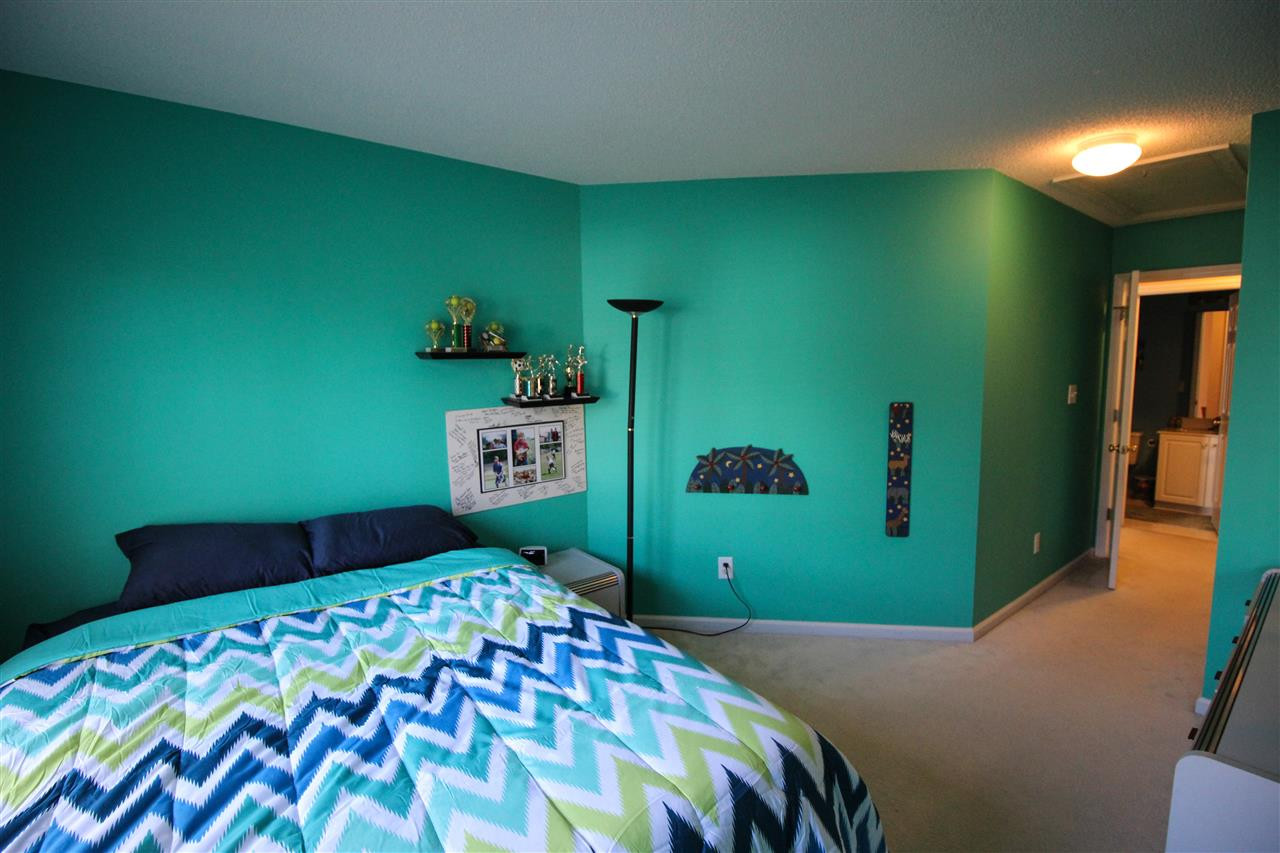 11615 Shavenrock Place Raleigh, NC 27613 - Photo 17 of 25 Photo 17