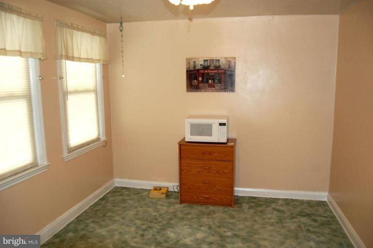 1918 Searles Road Dundalk, MD 21222 - Photo 5 of 10 Dining Room