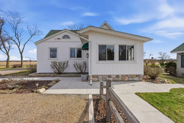 $499,900 | 11300 Clinton Road, Clinton, MI 49236