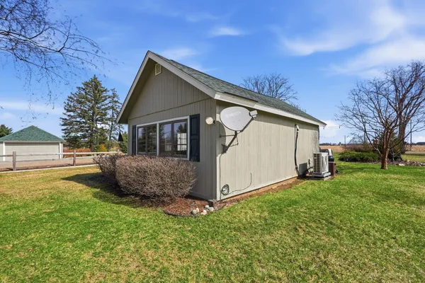 $499,900 | 11300 Clinton Road, Clinton, MI 49236