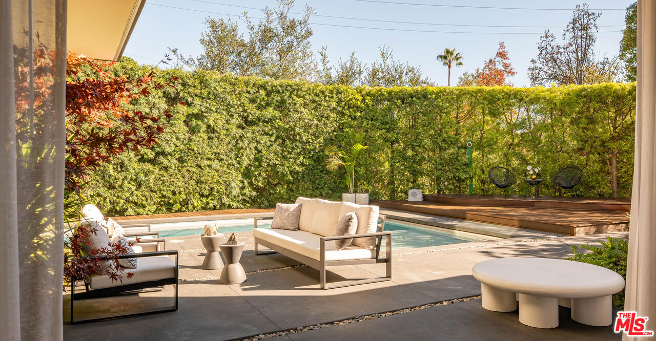 7681 Willow Glen Road Los Angeles, CA 90046 - Photo 18 of 71