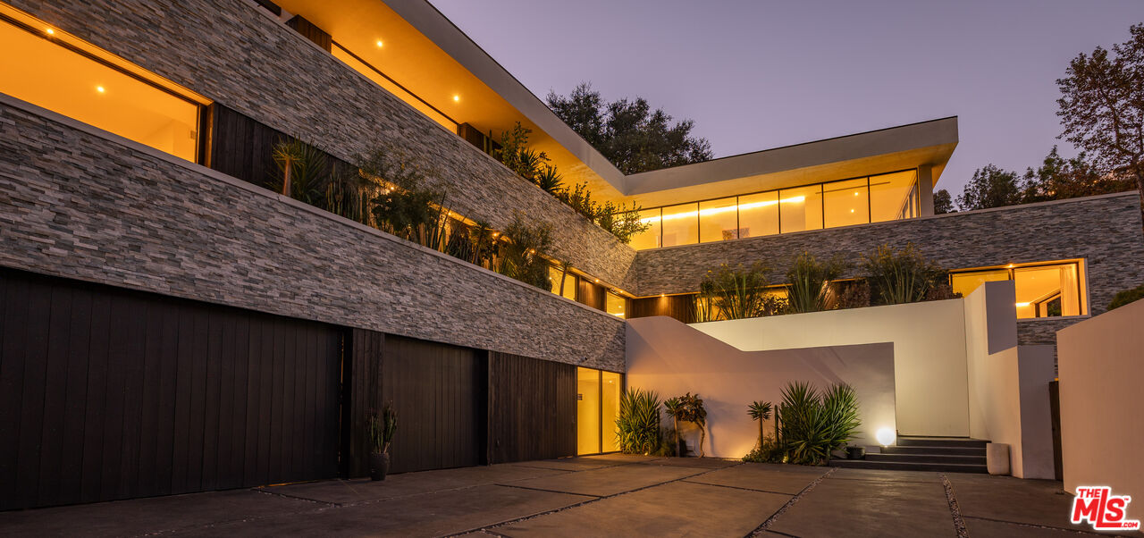 7681 Willow Glen Road Los Angeles, CA 90046 - Photo 64 of 71