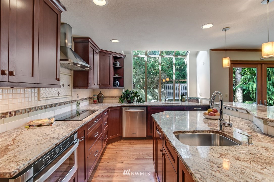 14821 160th Place Southeast Renton, WA 98059 - Photo 9 of 25 Gallery Image 9