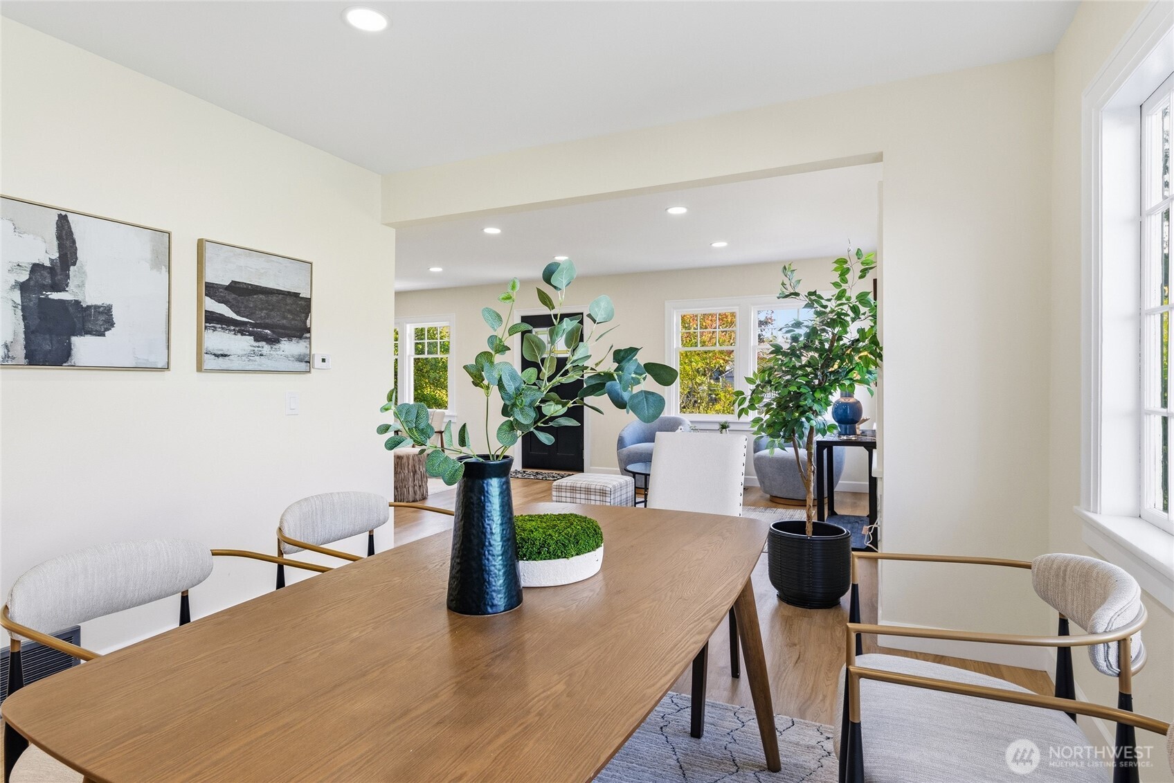 331 Northeast 53rd Street Seattle, WA 98105 - Photo 16 of 40