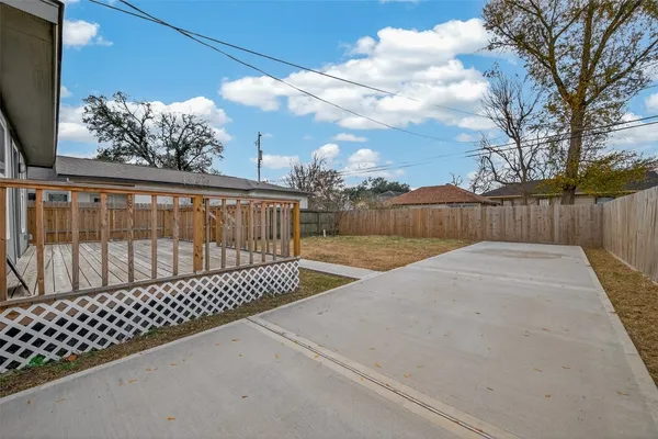 $2,150 | 4309 Beggs Street, Houston, TX 77009