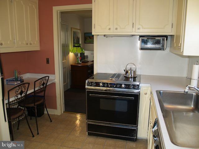 136 East Roseville Road Lancaster, PA 17601 - Photo 15 of 26 Gallery Image 15