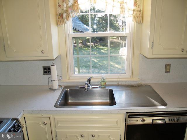 136 East Roseville Road Lancaster, PA 17601 - Photo 21 of 26 Gallery Image 21