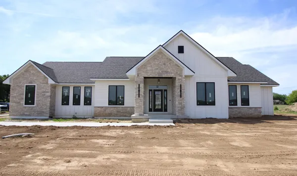 $1,200,000 | 5143 North Brownwood Drive, Janesville, WI 53545