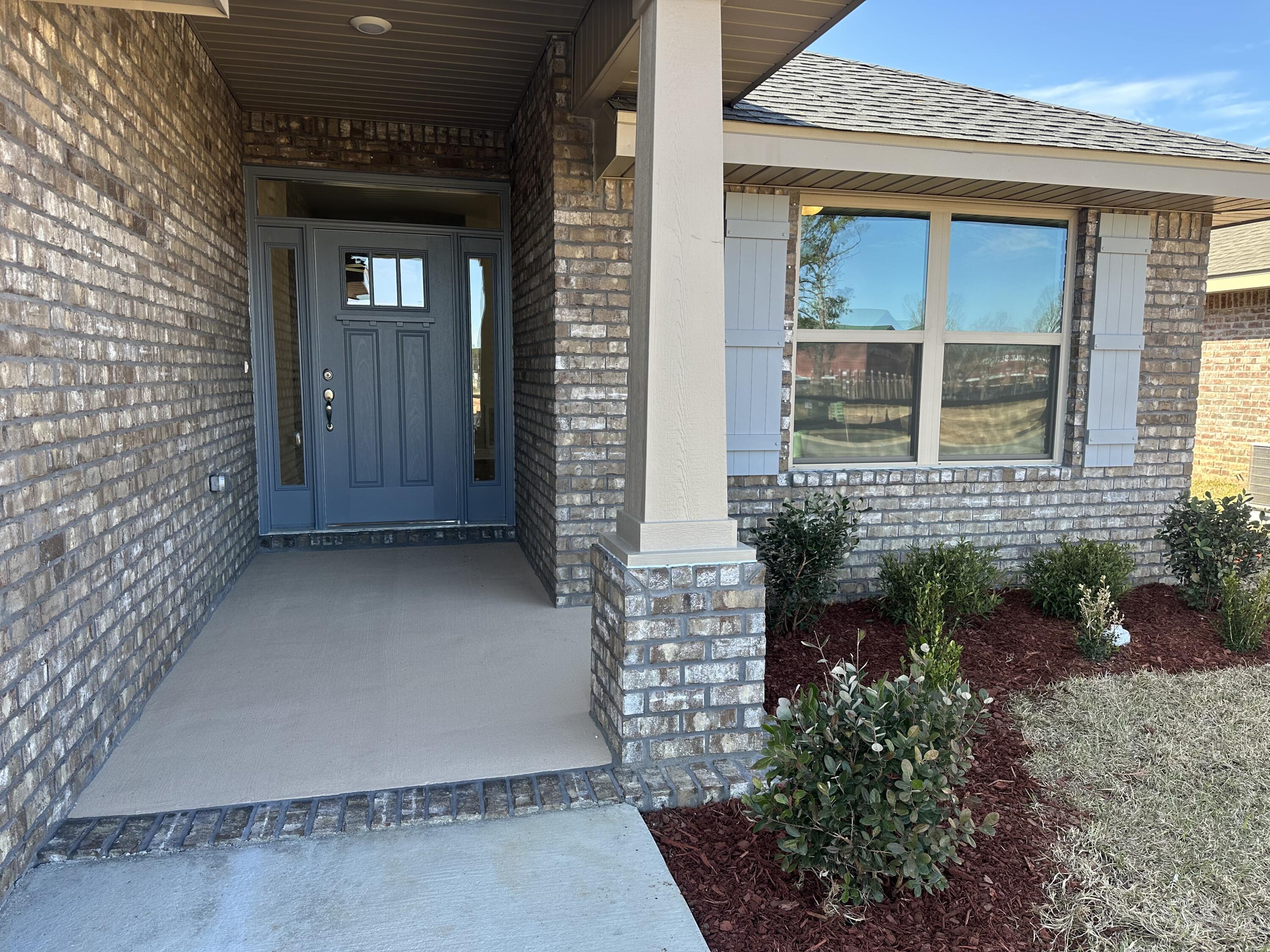 177 Ridgeway Circle Crestview, FL 32536 - Photo 2 of 23 IMG_6835
