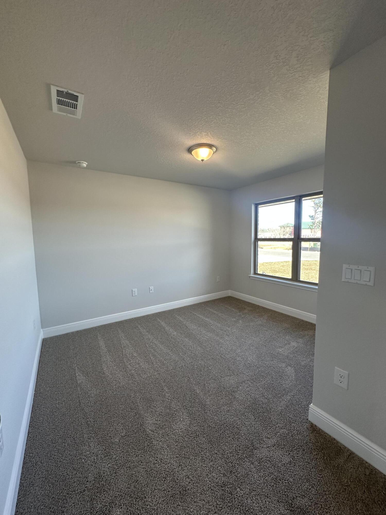177 Ridgeway Circle Crestview, FL 32536 - Photo 5 of 23 IMG_6838