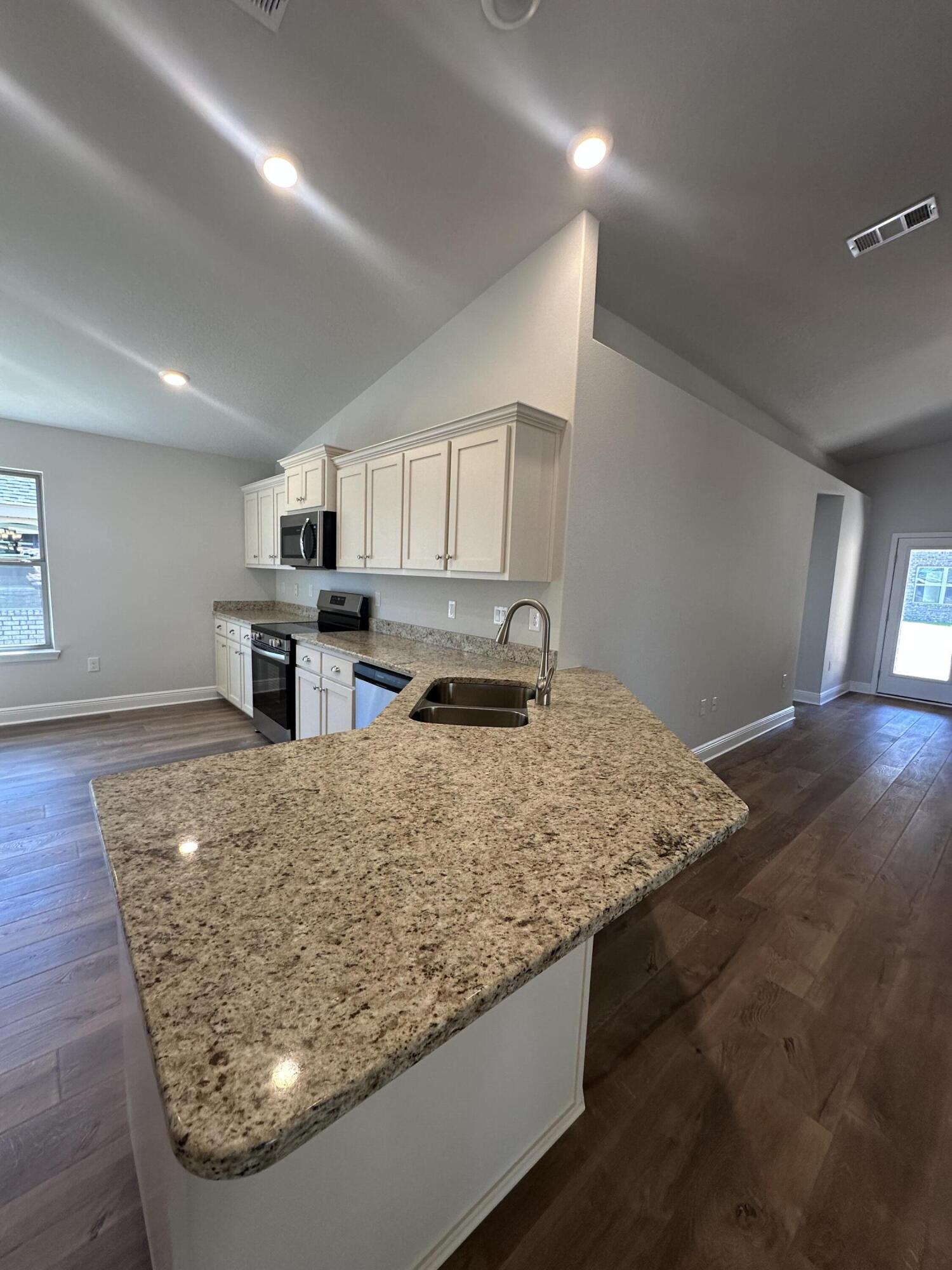 177 Ridgeway Circle Crestview, FL 32536 - Photo 8 of 23 IMG_6841