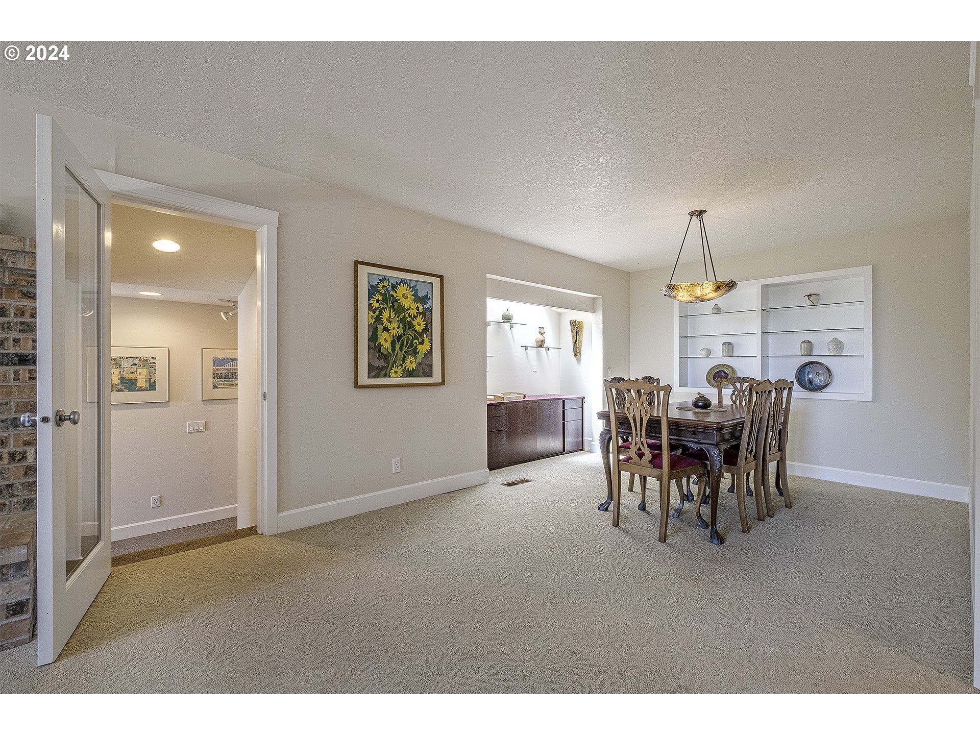 24335 Southwest Melott Road Hillsboro, OR 97123 - Photo 9 of 48 Gallery Image 9