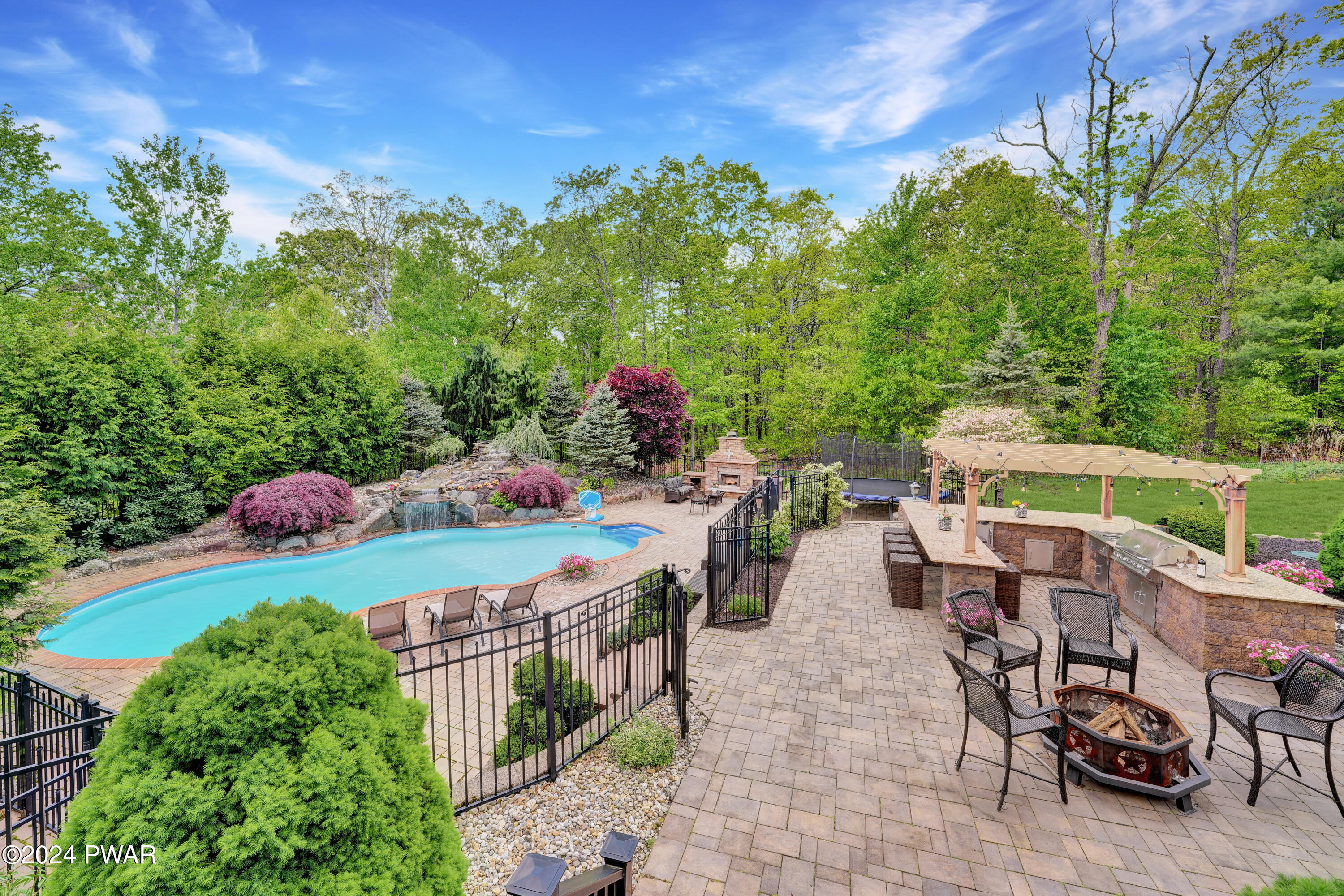 126 Congress Road Milford, PA 18337 - Photo 6 of 88