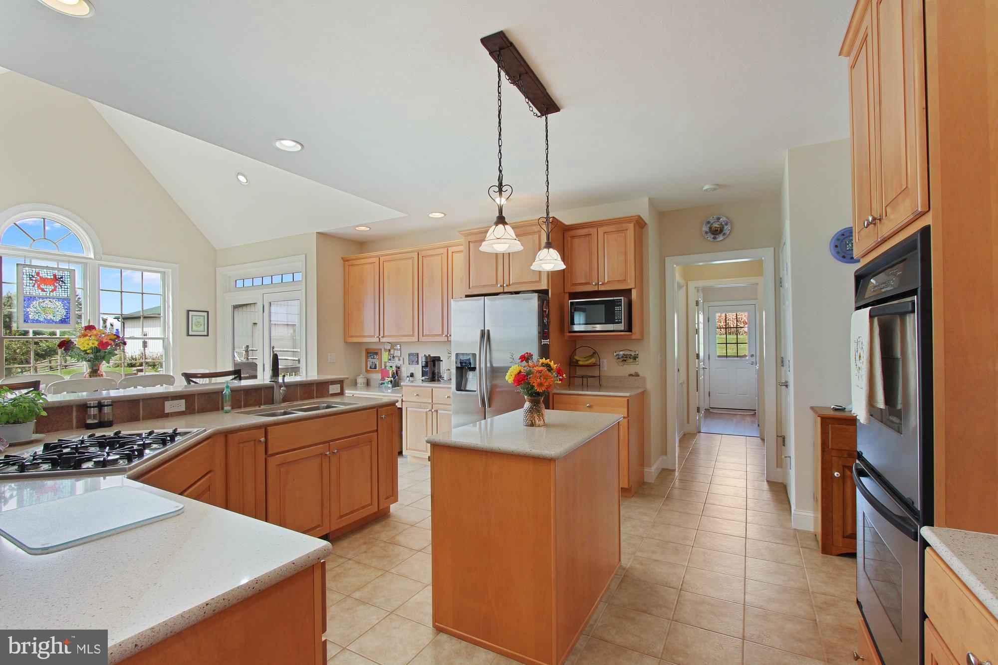 930 White Oak Road Windsor, PA 17366 - Photo 13 of 72 Kitchen