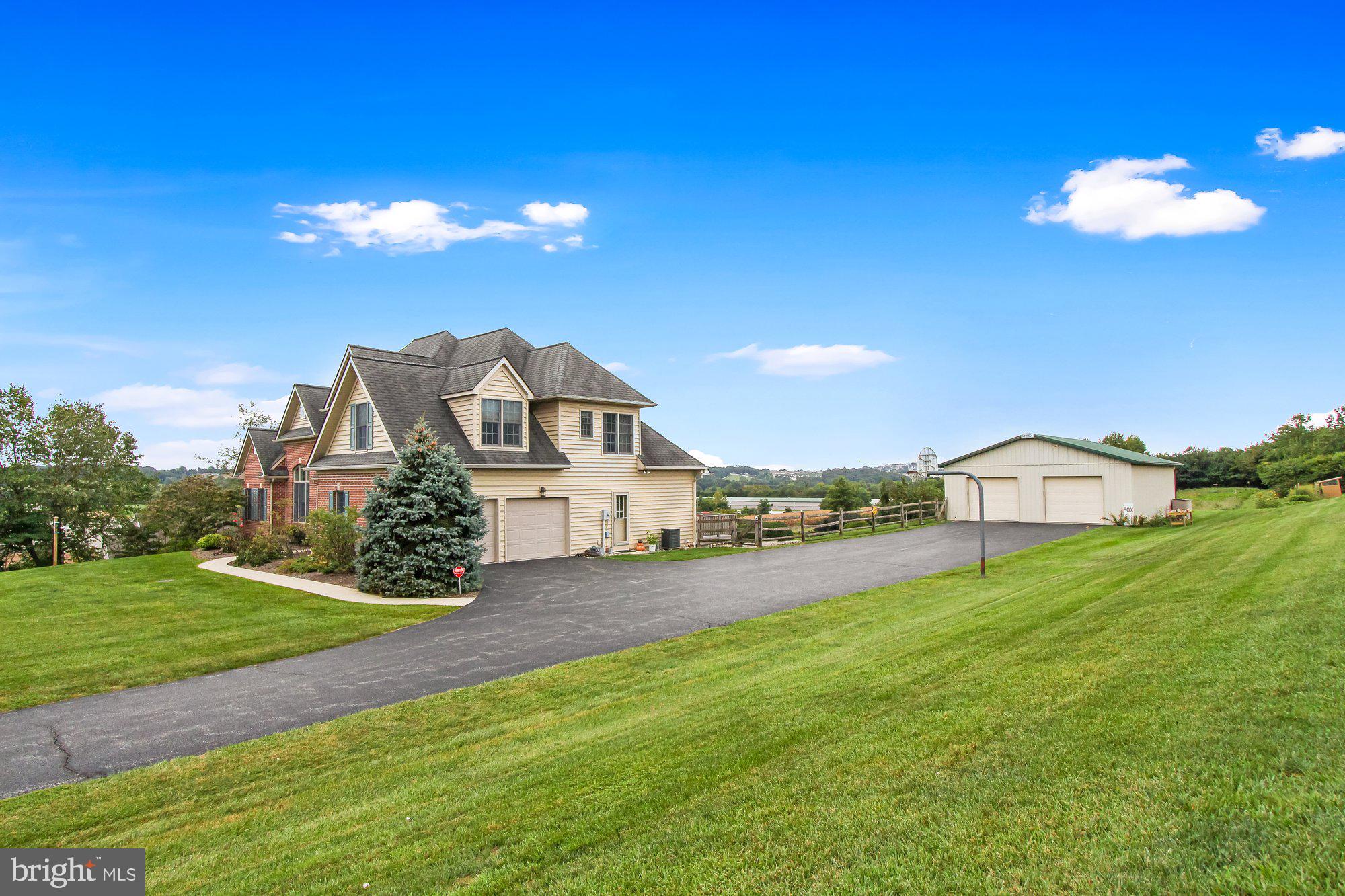 930 White Oak Road Windsor, PA 17366 - Photo 3 of 72