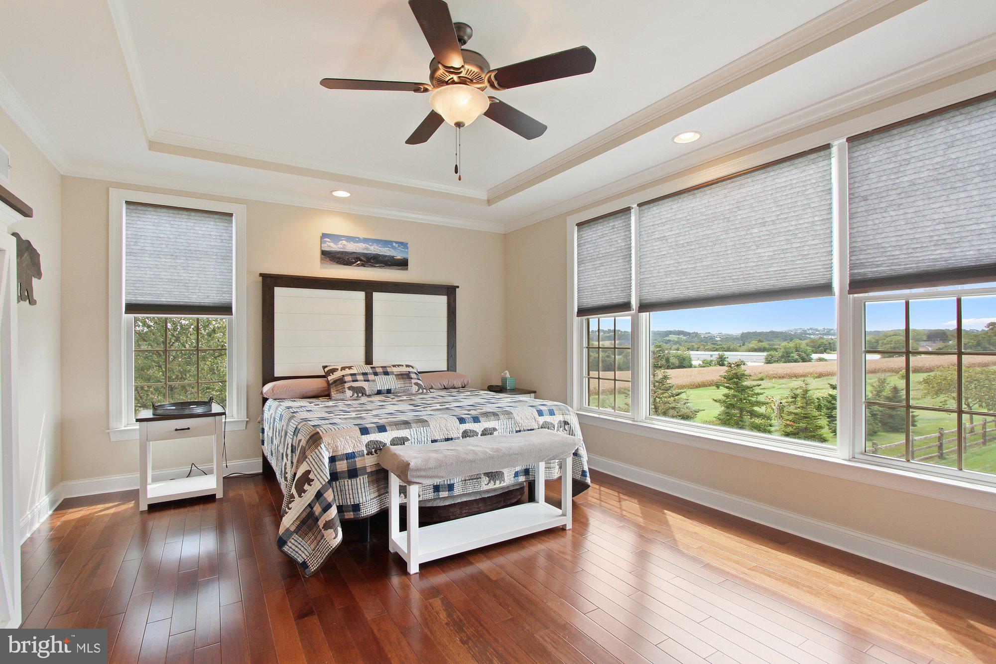 930 White Oak Road Windsor, PA 17366 - Photo 23 of 72 First Floor Primary Suite