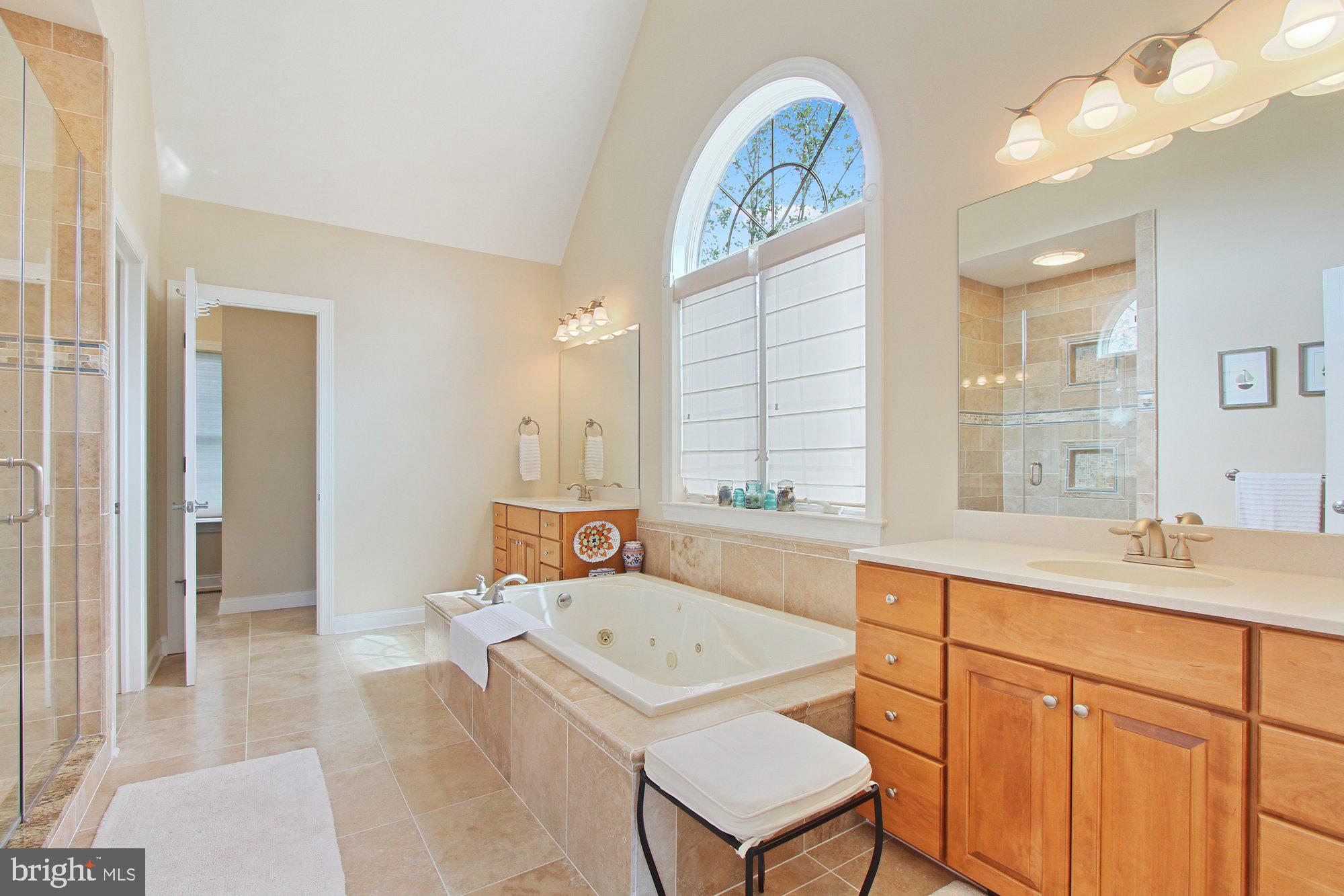 930 White Oak Road Windsor, PA 17366 - Photo 25 of 72 Primary bath with separate sinks