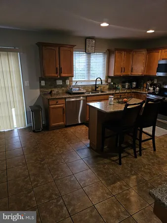 $625,000 | 220 Williamsburg Circle, La Plata, MD 20646