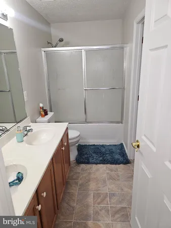 $625,000 | 220 Williamsburg Circle, La Plata, MD 20646