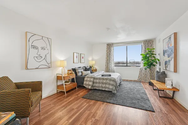 $3,500 | 530 Harmon Cove Tower, Unit 530, Secaucus, NJ 07094