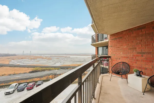 $3,500 | 530 Harmon Cove Tower, Unit 530, Secaucus, NJ 07094