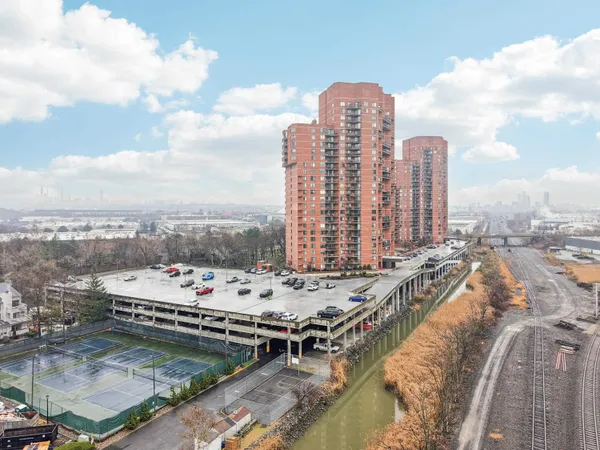 $3,500 | 530 Harmon Cove Tower, Unit 530, Secaucus, NJ 07094