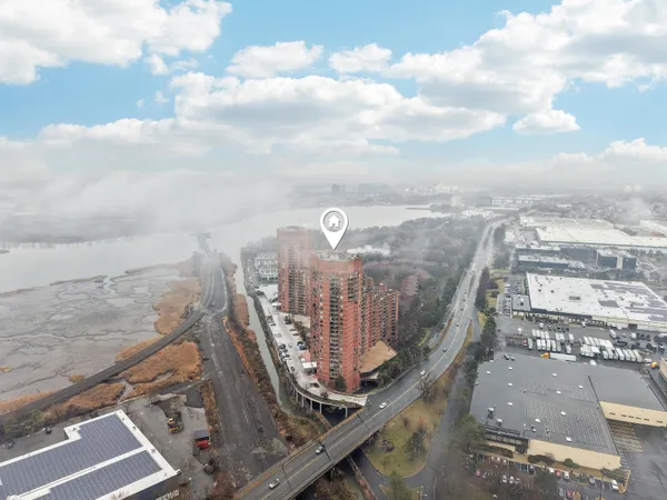 $3,500 | 530 Harmon Cove Tower, Unit 530, Secaucus, NJ 07094