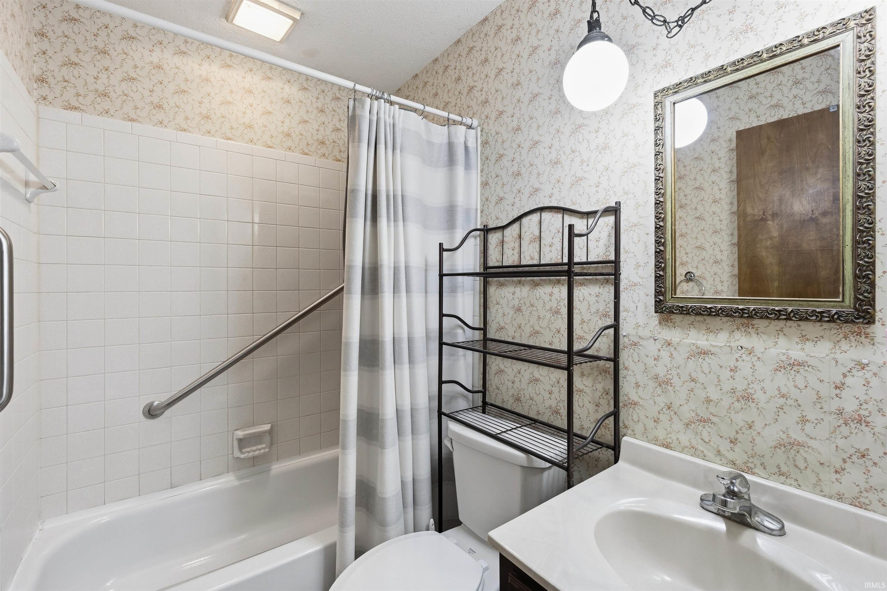 2008 West Bryden Road Muncie, IN 47304 - Photo 19 of 25