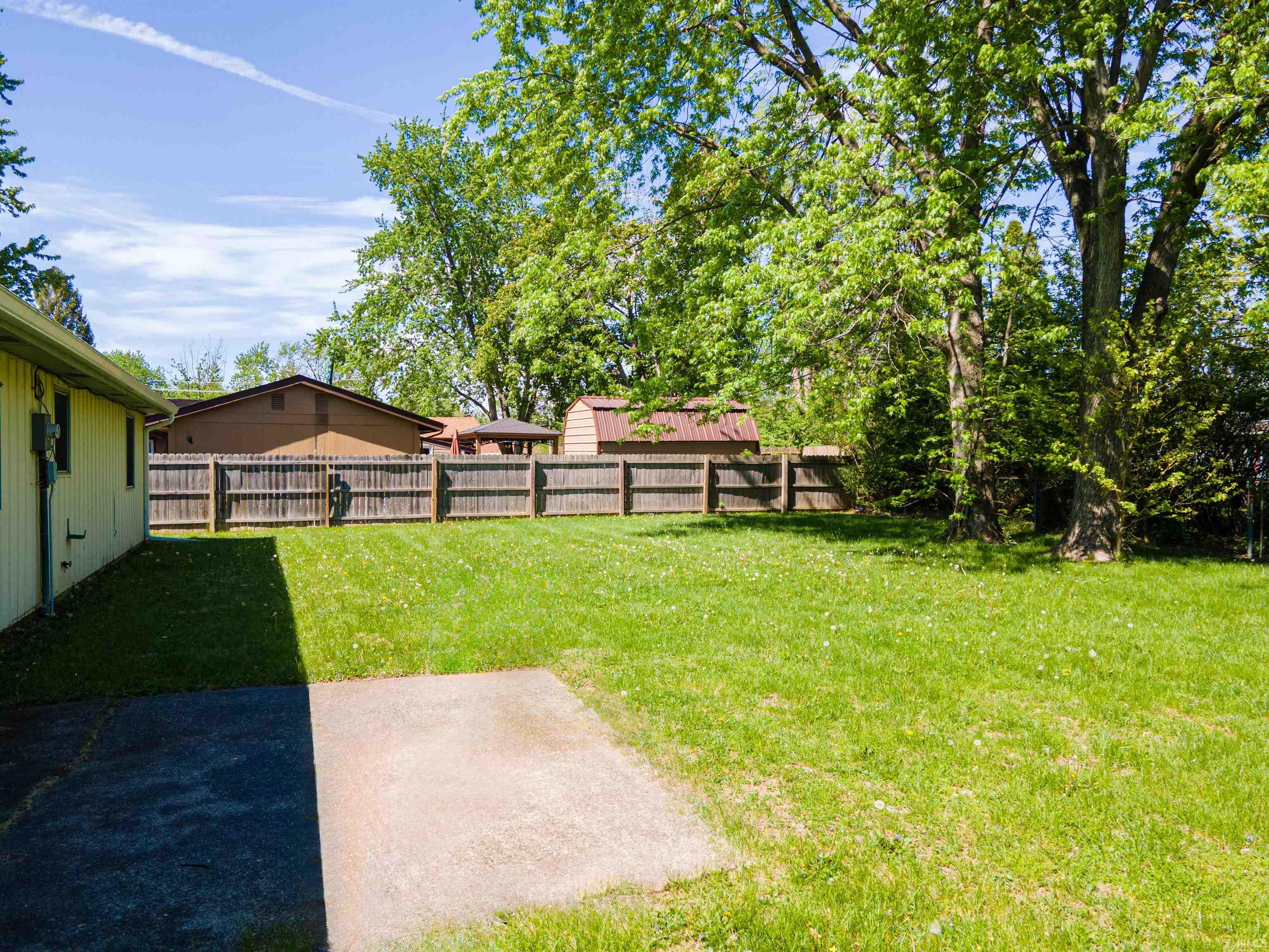 2008 West Bryden Road Muncie, IN 47304 - Photo 5 of 25