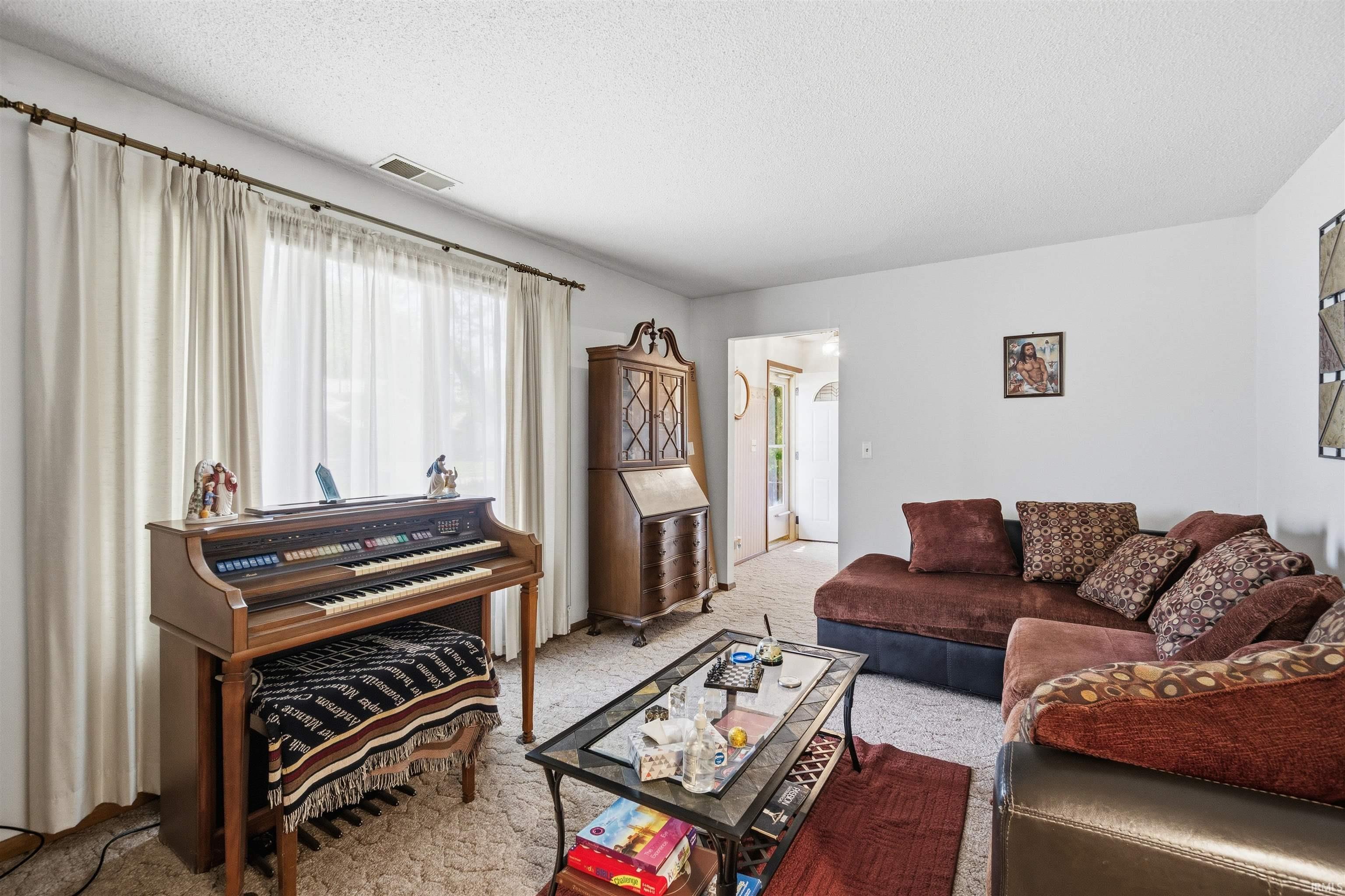 2008 West Bryden Road Muncie, IN 47304 - Photo 10 of 25